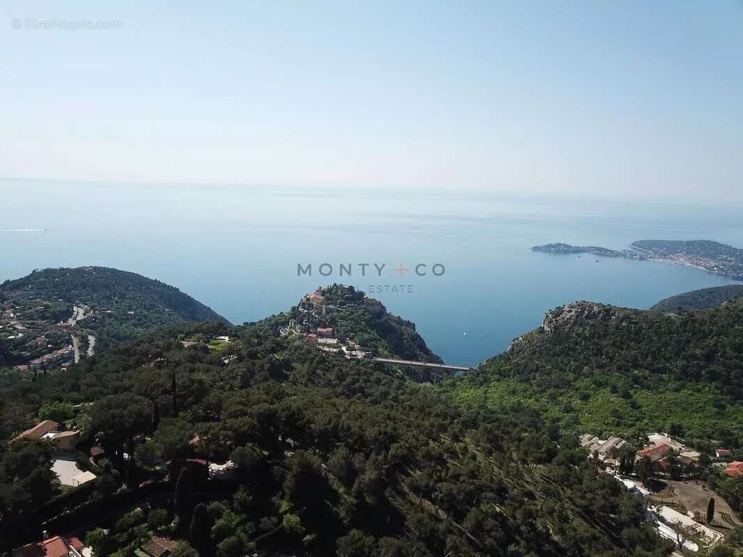 Vente appartement contemporain 3 chambres avec jardin privatif et vue mer – Éze - photo 3