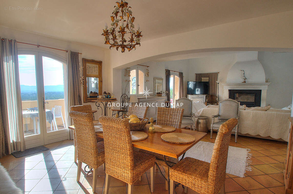 Maison à SAINT-RAPHAEL