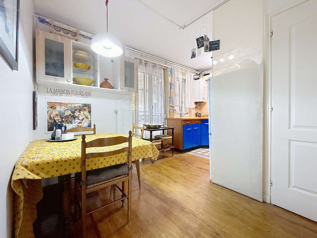 Appartement à PARIS-20E