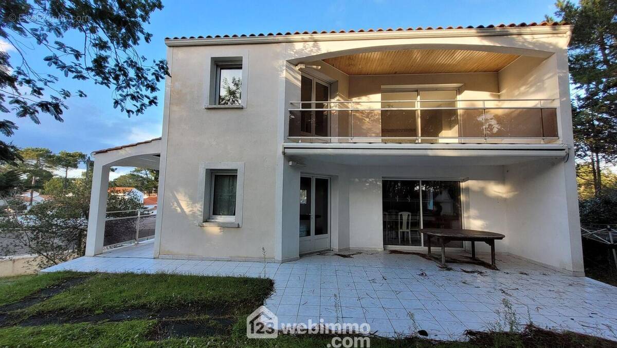 Maison spacieuse à 150m de la plage à La Grière, avec potentiel locatif - Maison à LA TRANCHE-SUR-MER