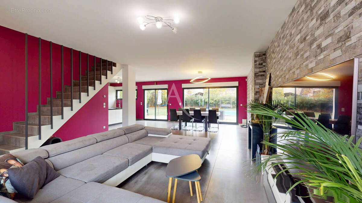 Maison à BRIE-COMTE-ROBERT