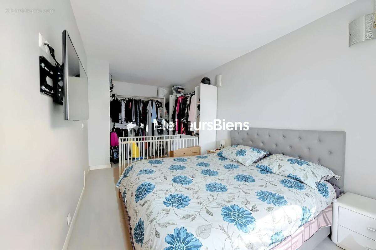 Appartement à LES MUREAUX