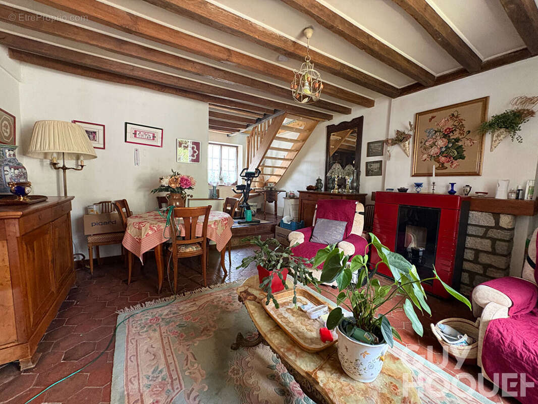Maison à DOUY