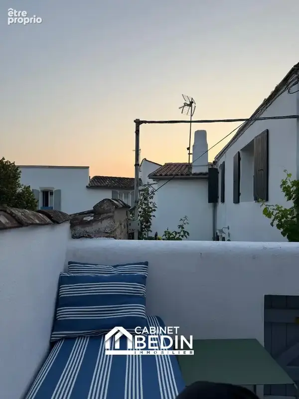Maison à LES PORTES-EN-RE