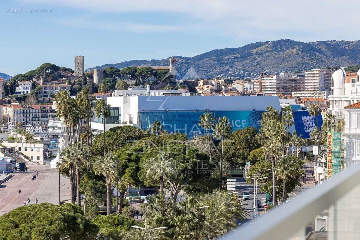 Appartement à CANNES