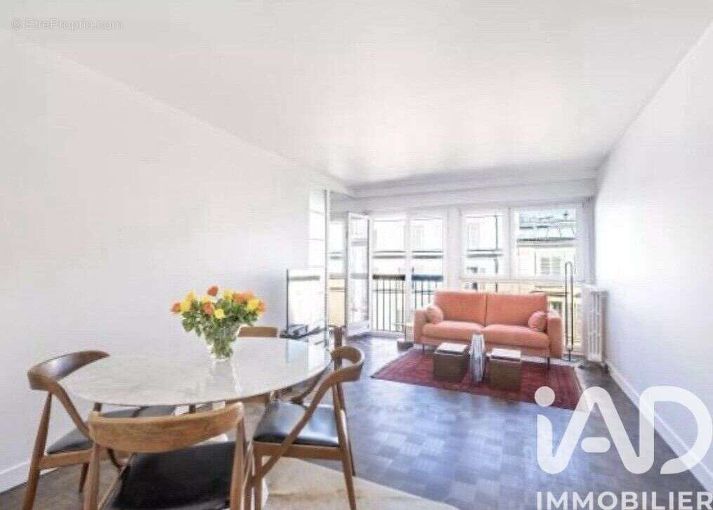 Photo 6 - Appartement à PARIS-9E