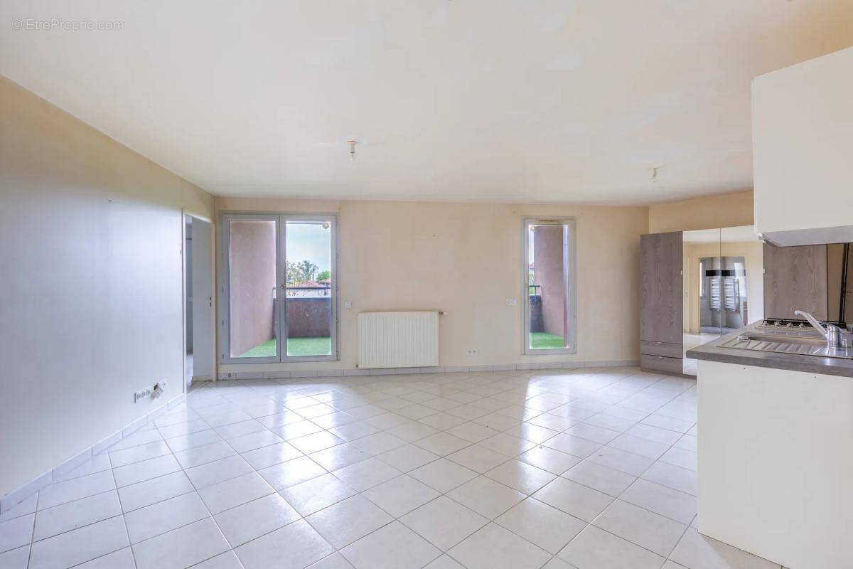 Appartement à RILLIEUX-LA-PAPE