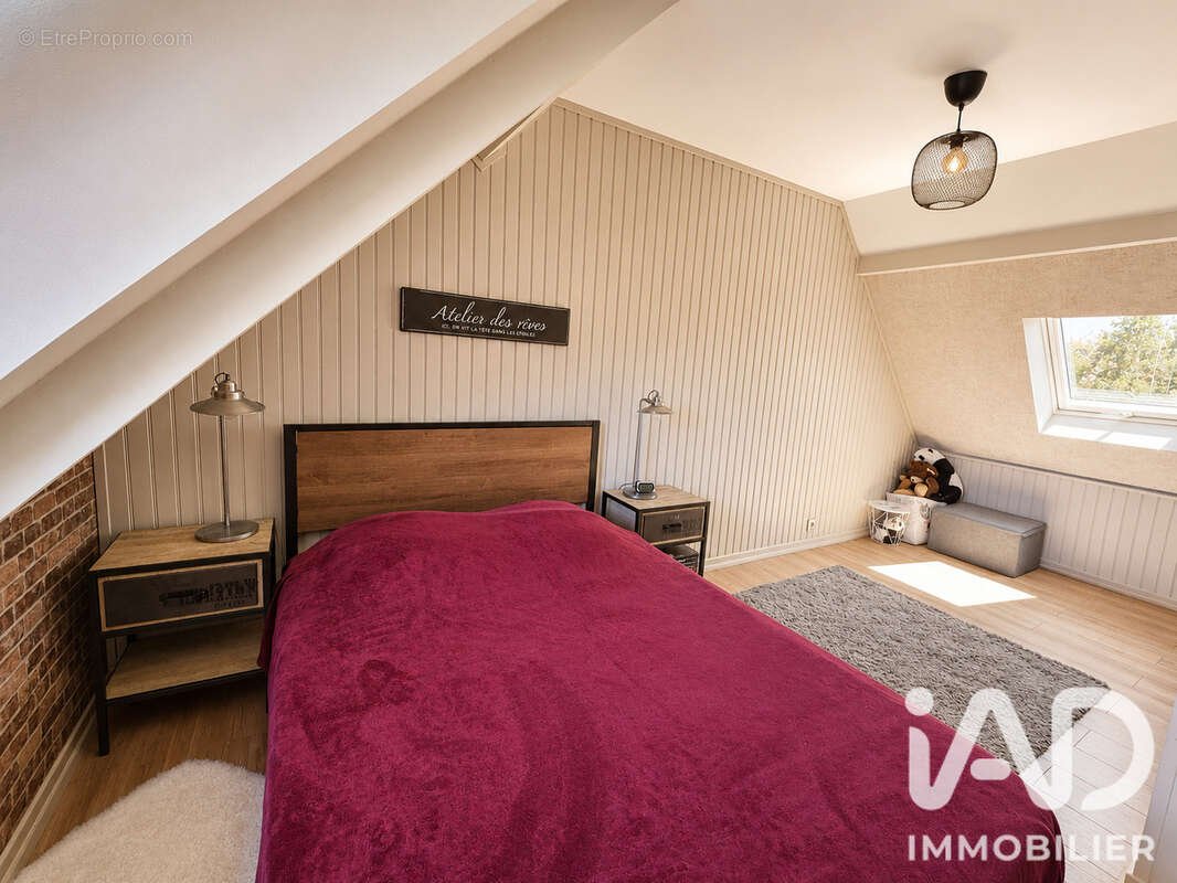 Maison 115 m² à Sainte-Genevieve-Des-Bois  - photo 5
