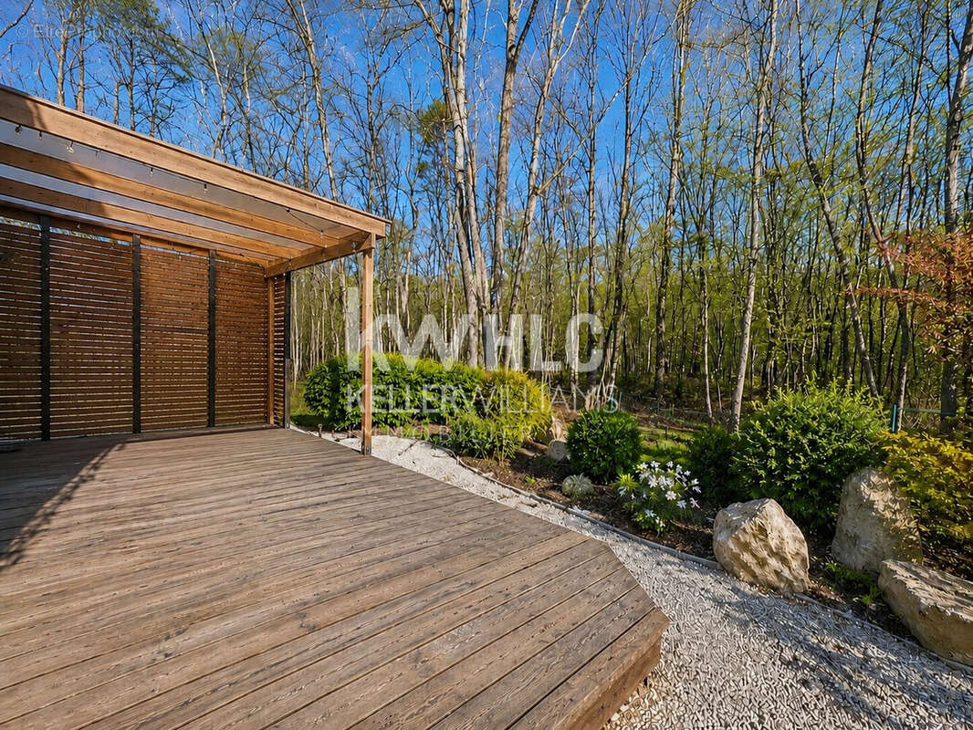 Maison 237 m² à Veigy-Foncenex  - photo 3