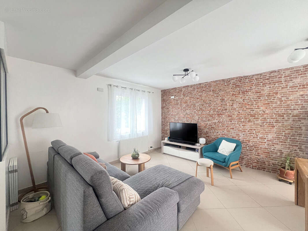 Maison à SARTROUVILLE