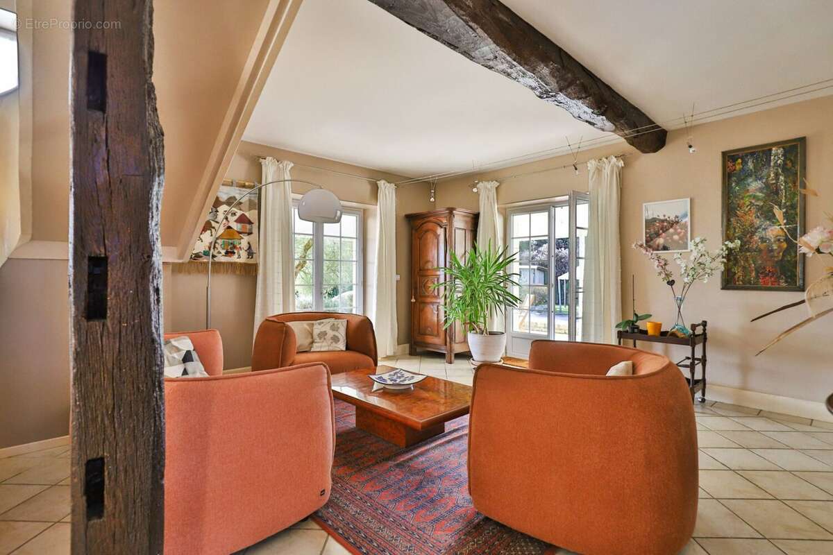 Maison à HAGETMAU