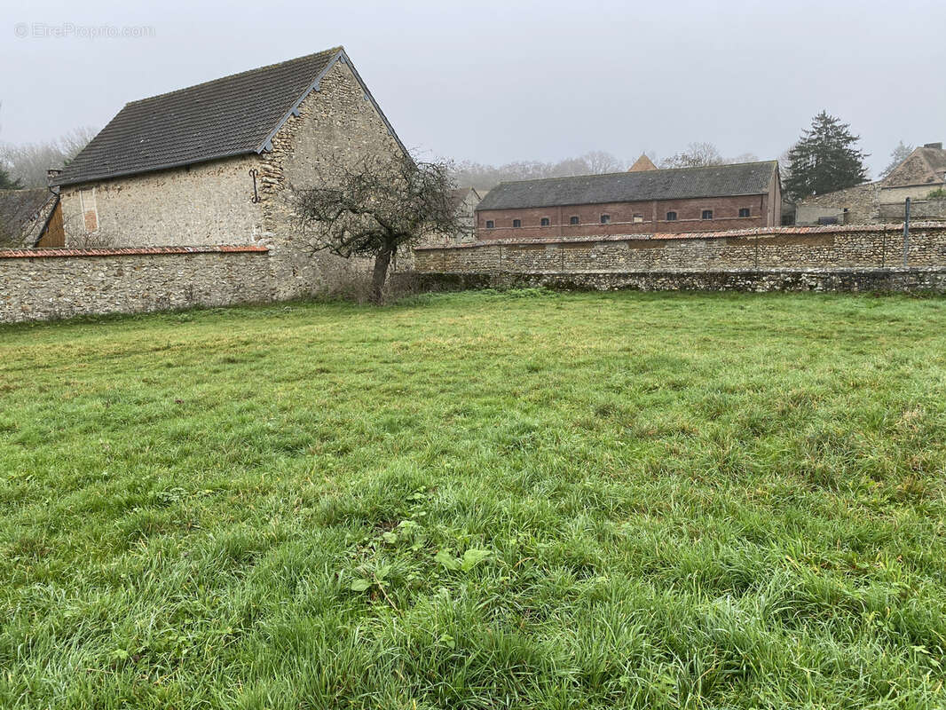 Terrain à PACY-SUR-EURE