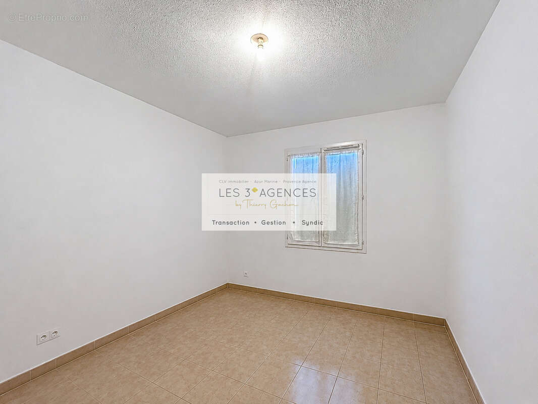 Appartement à LA CROIX-VALMER