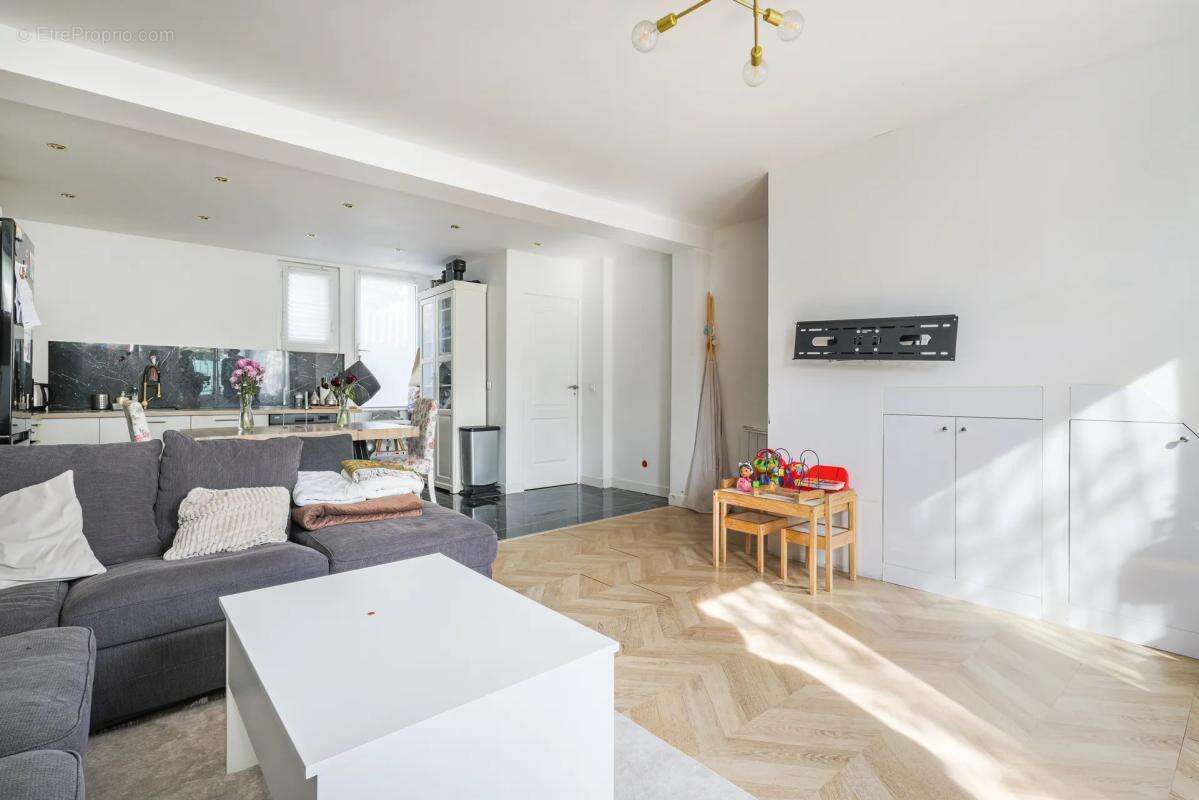 Maison à VILLENEUVE-LE-ROI