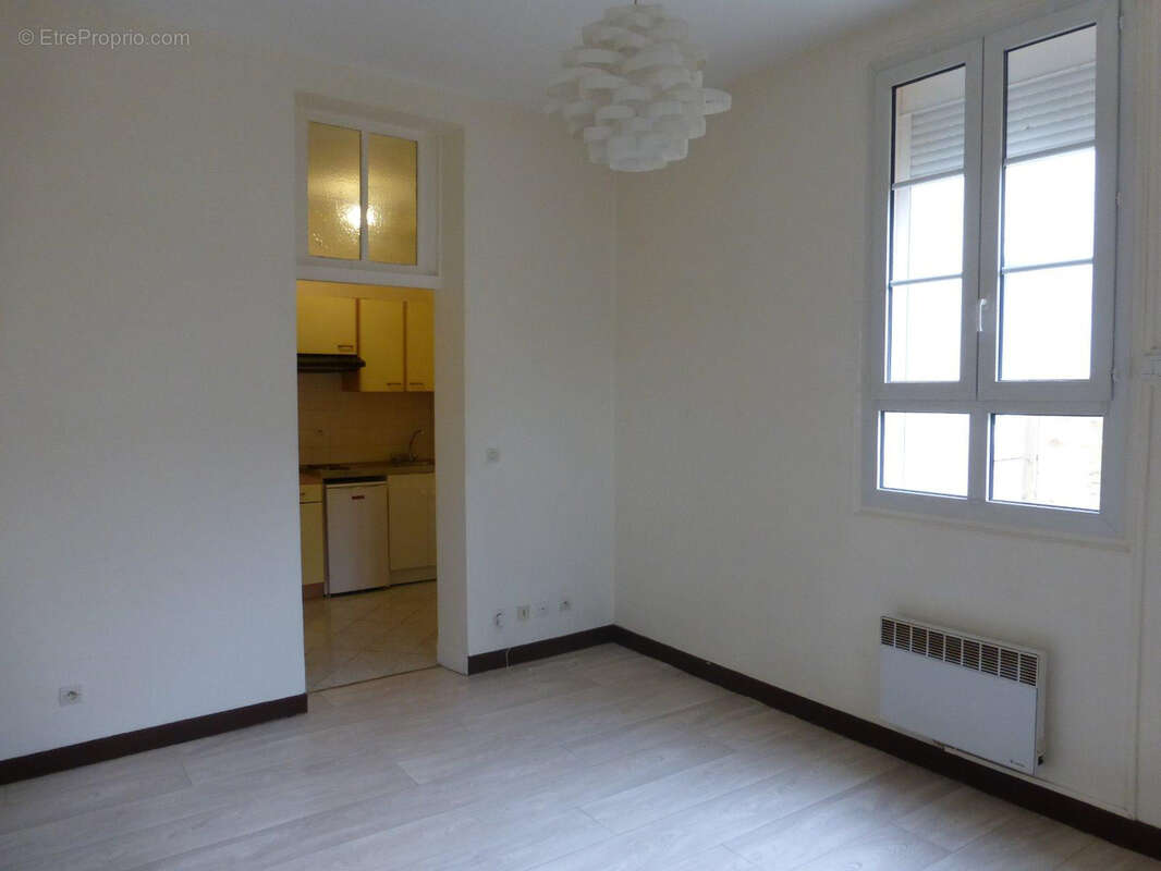 Appartement à AUNEAU