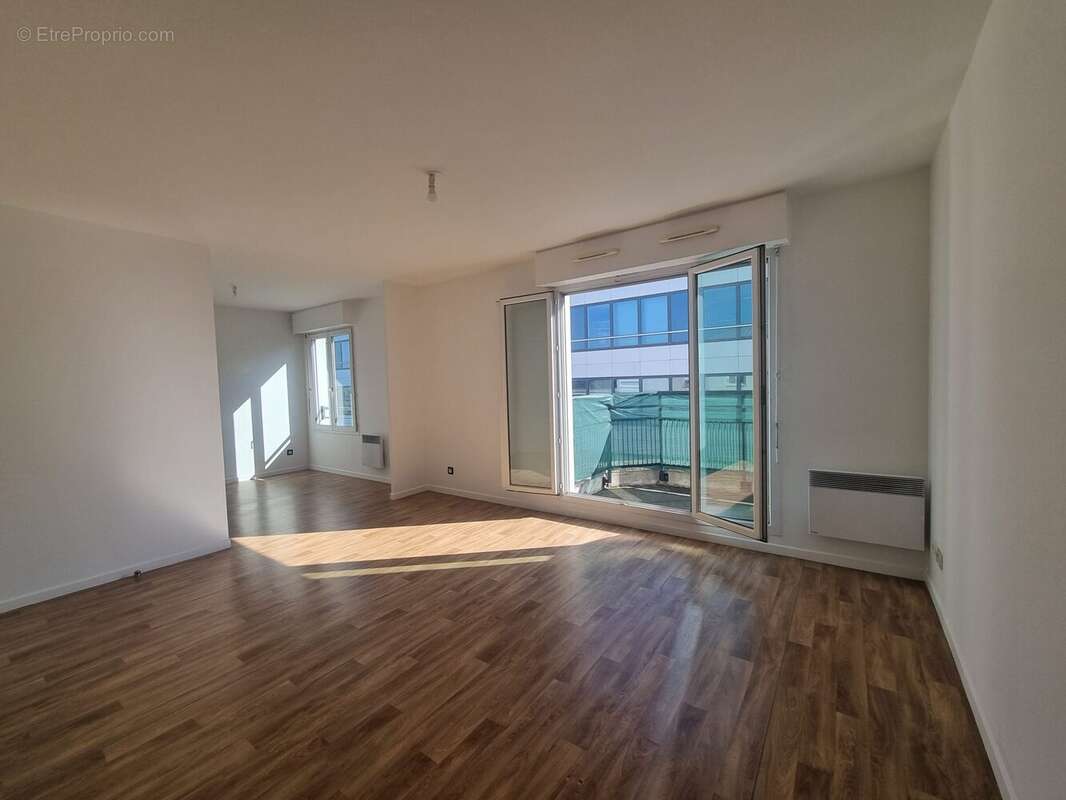 Appartement à LE BOURGET