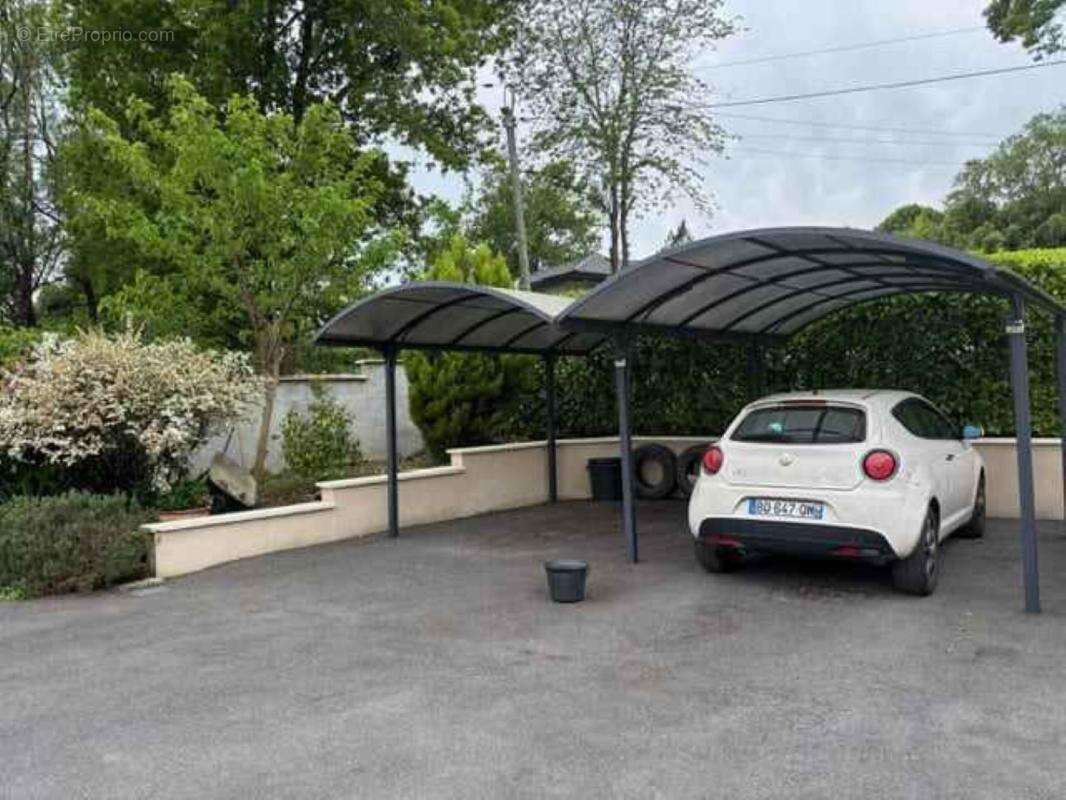 Maison à TERRASSON-LAVILLEDIEU