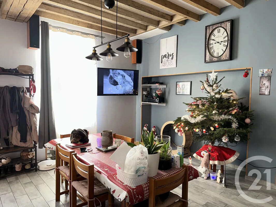 Maison à SAINT-AMAND-EN-PUISAYE