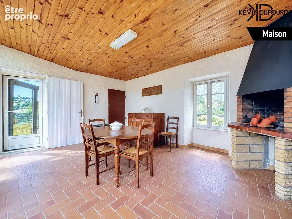 Maison 8 pièces 140 m² à vendre à Saint-Julien-Du-Serre (07200) - photo 5