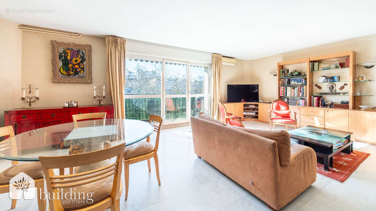 Appartement à NEUILLY-SUR-SEINE