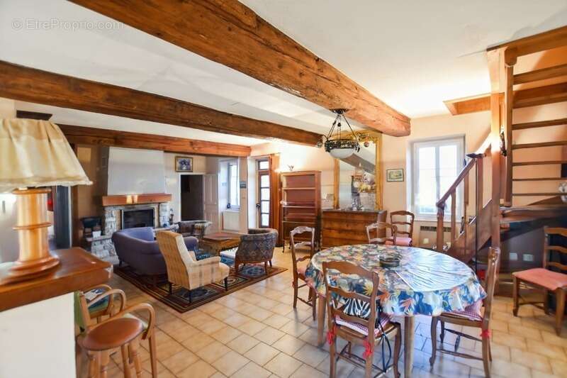 Maison à SAINT-EMILAND