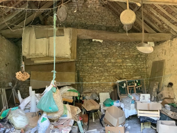 Maison à NEONS-SUR-CREUSE