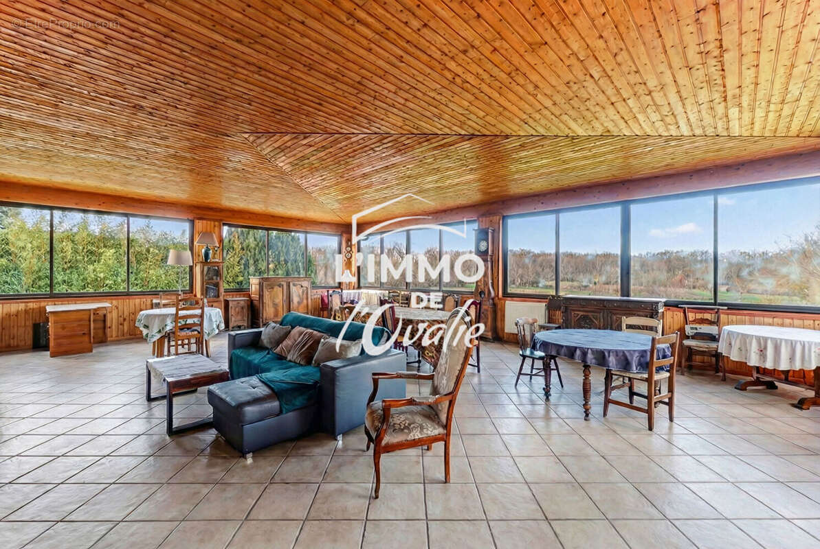 Maison à BRUGUIERES