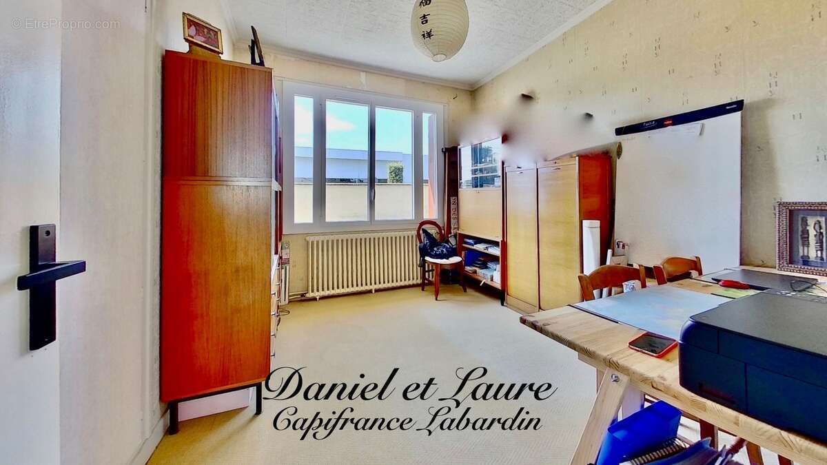 Maison de plain-pied - 4 chambres - garage - terrain clos - photo 7