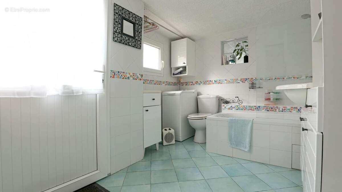 Maison à SAINT-MAUR-DES-FOSSES