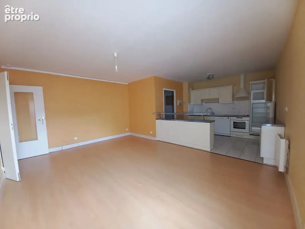 Appartement La Ferte Bernard 3 pièce(s) 69 m2 - photo 2