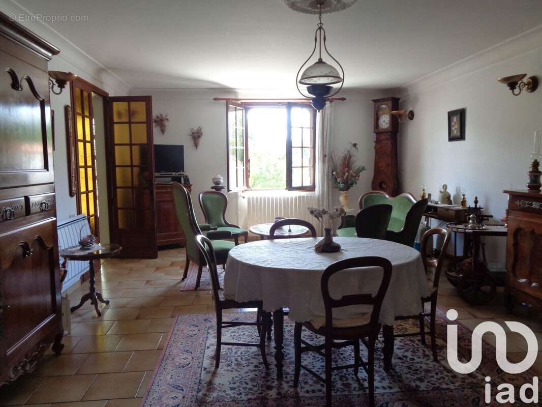 Photo 3 - Maison à BUSSAC-SUR-CHARENTE