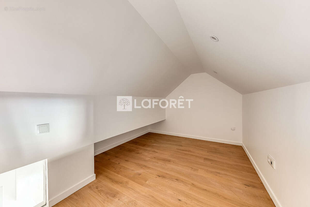 Appartement à PONTAULT-COMBAULT