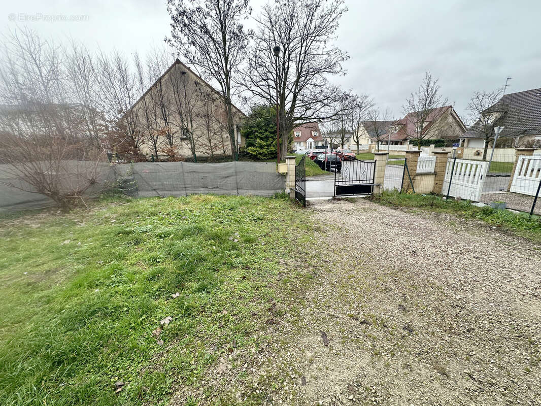 Maison à SAINT-ANDRE-LES-VERGERS