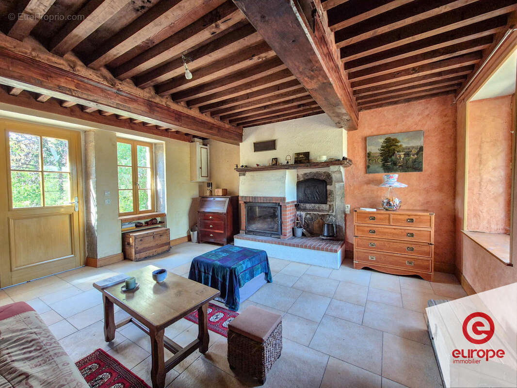 Maison 4 pièces de 105m2 avec jardin et dépendances au porte du Morvan - photo 10