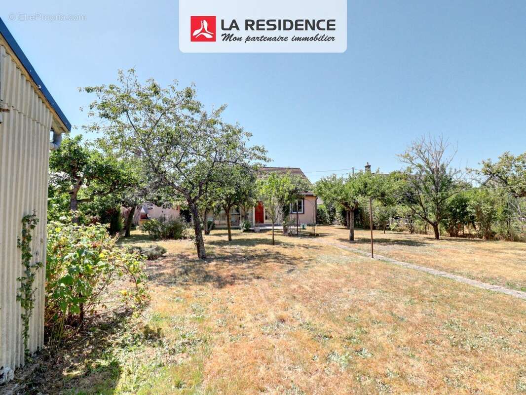 Maison 104 m² à Aubigny-Sur-Nere  - photo 4