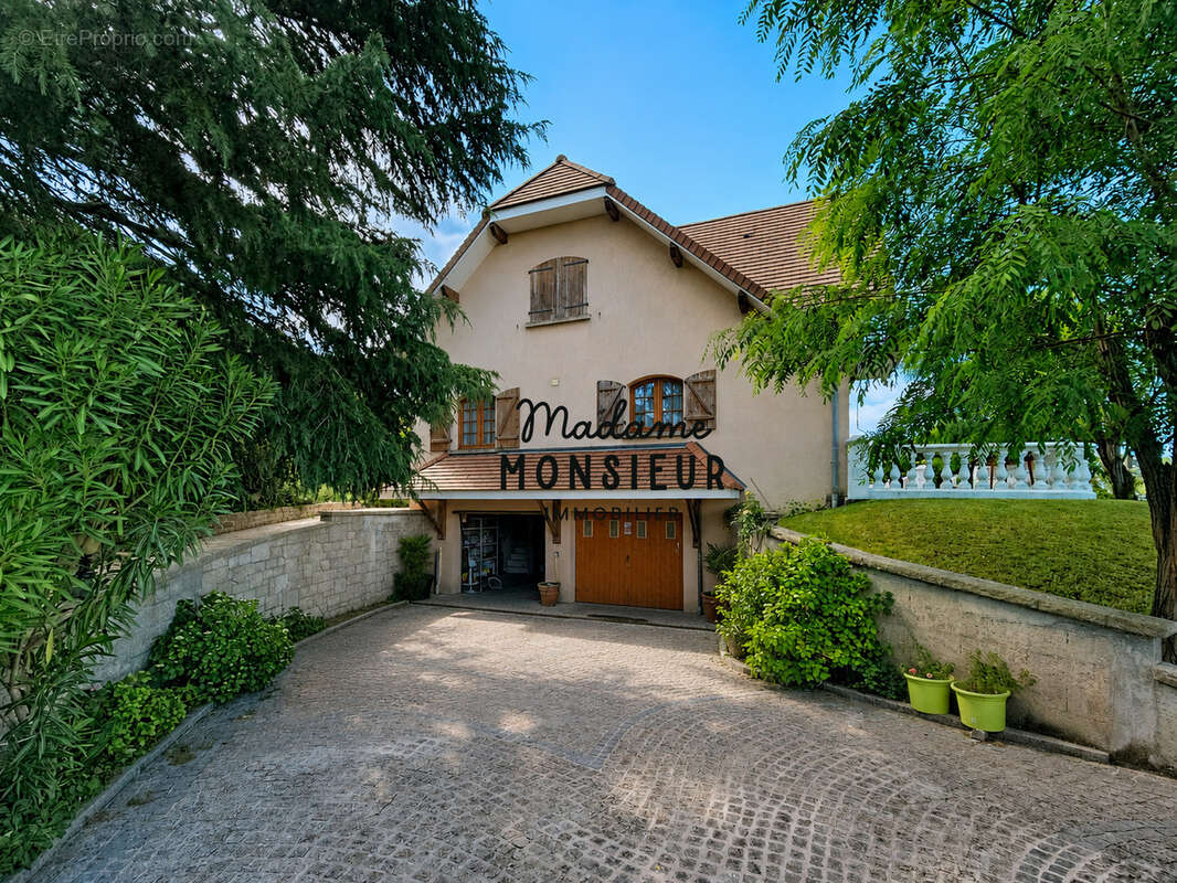 Maison à SAINT-SAVIN