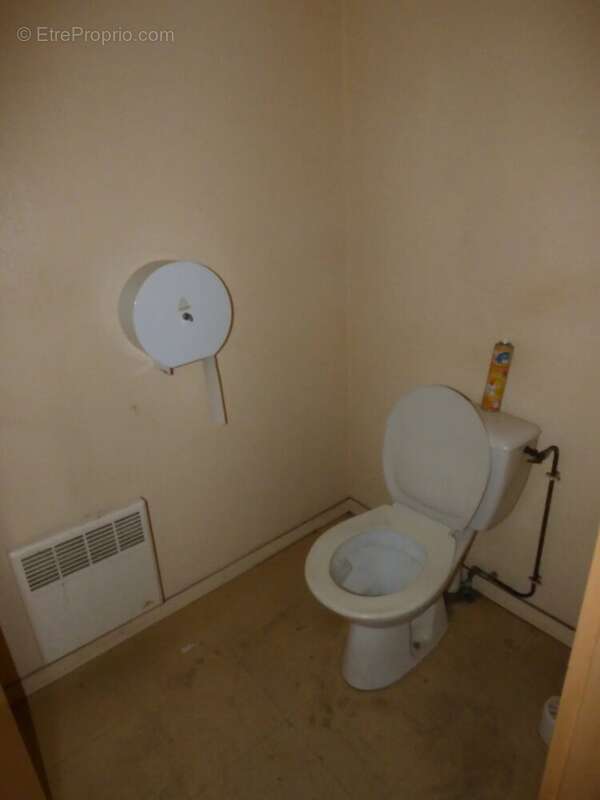 Commerce à MEREVILLE