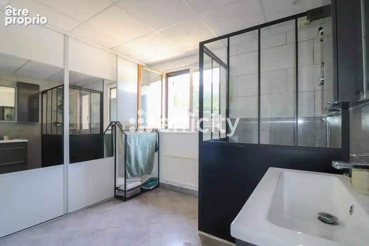 Maison 6 pièces 155 m² à vendre à La Haye-Malherbe (27400) - photo 9