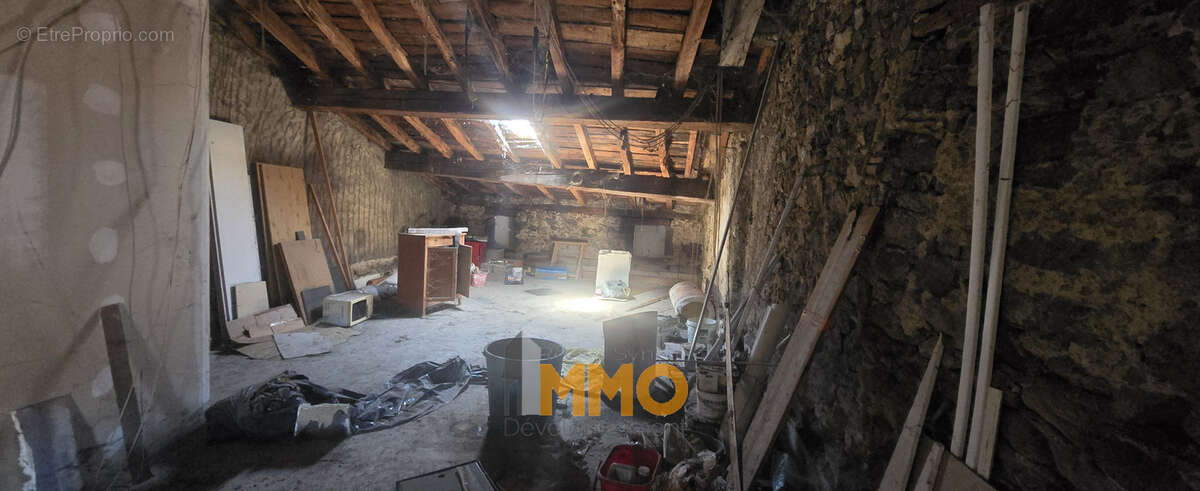 Beau potentiel pour cet immeuble au coeur de l'arbresle - photo 14