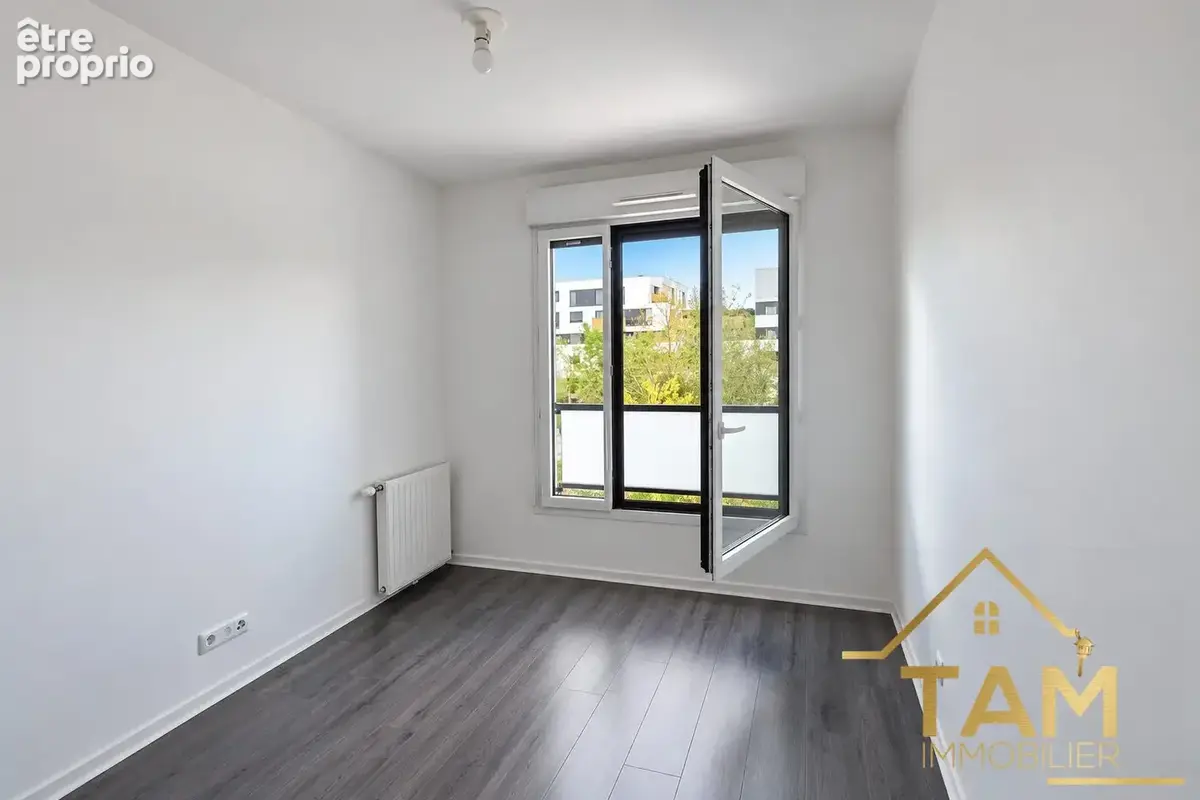 Appartement 3 pièces 60 m² à vendre à Saint-Cyr-L'ecole (78210) - photo 5