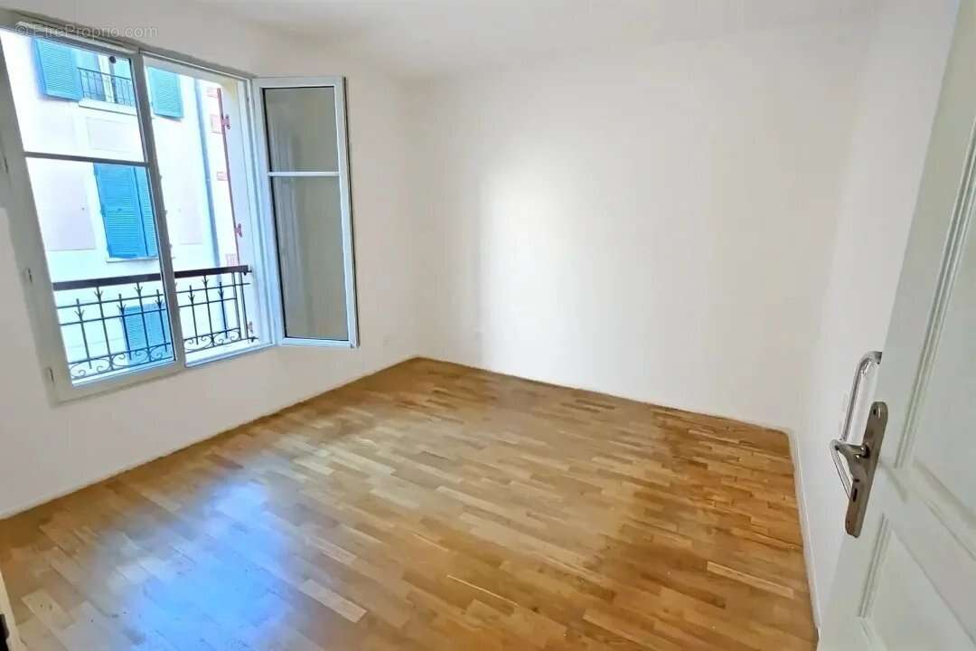 Appartement à CROISSY-SUR-SEINE