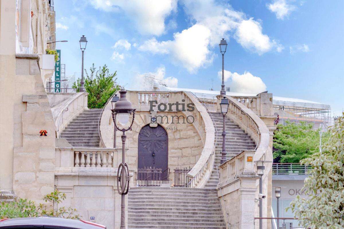Appartement à PARIS-10E