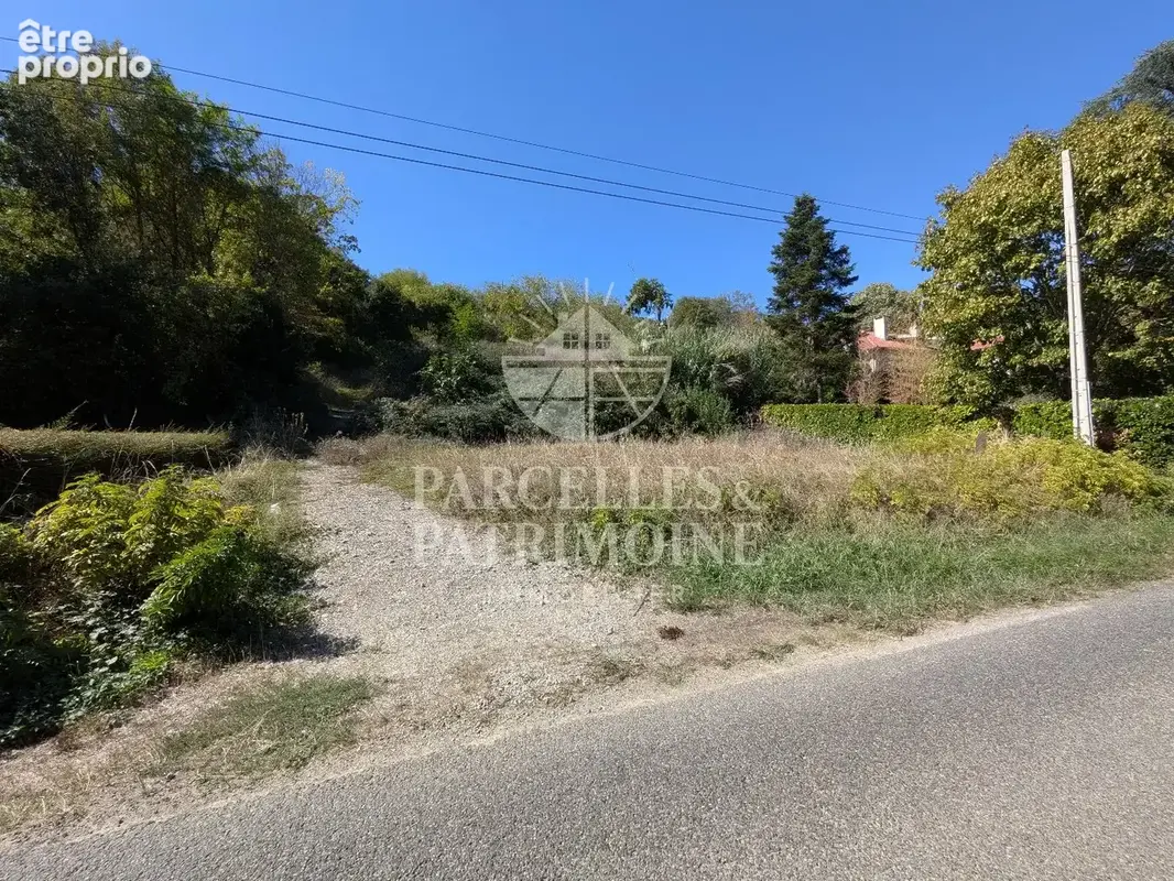 PUYDANIEL : Terrain viabilisé de 1 746m² avec vue dégagée - photo 2