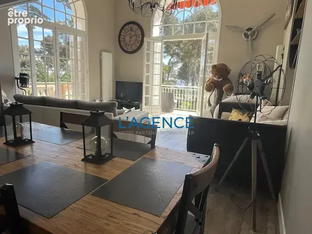 Hyeres grand t3 86m2 + terrasse et balcon vue mer verdure dans une tres belle residence chargee d histoire - photo 6