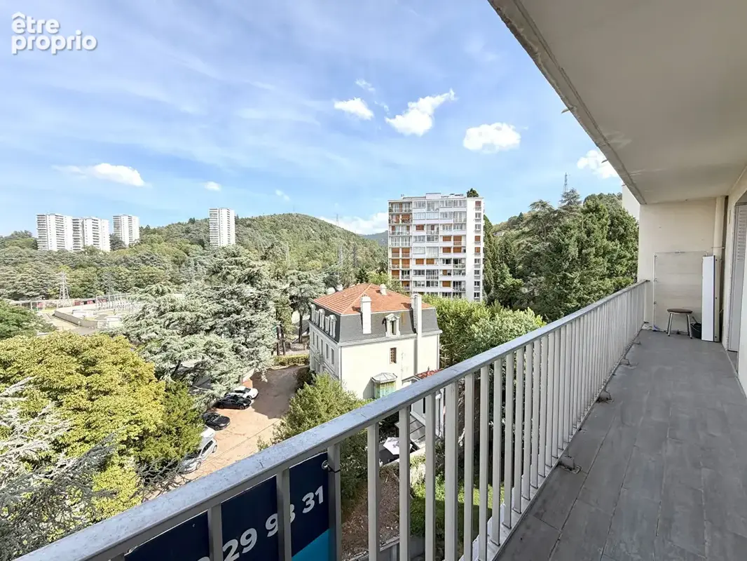 Appartement à SAINT-ETIENNE