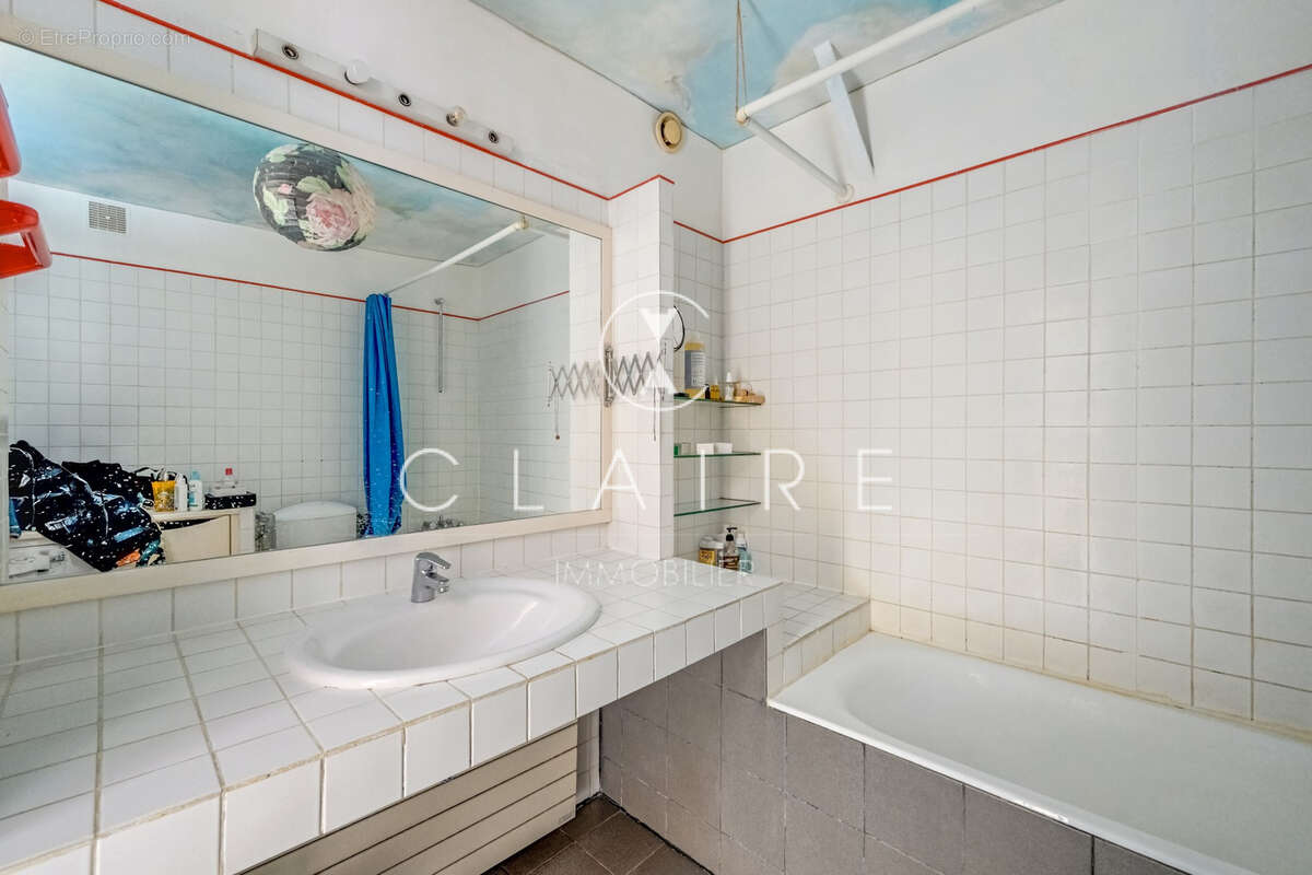 Appartement à PARIS-3E
