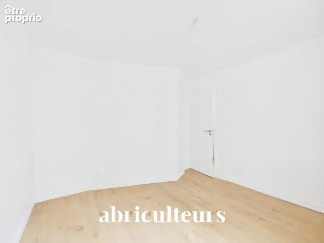 Charmant Appartement T2 rénové avec prestations de qualité dans le 18ème arrondissement - photo 14