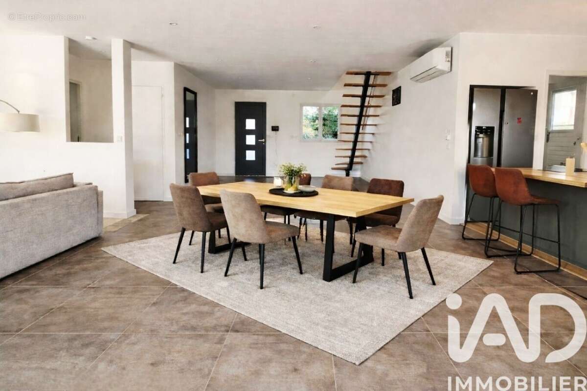 Photo 4 - Maison à PUGET-SUR-ARGENS
