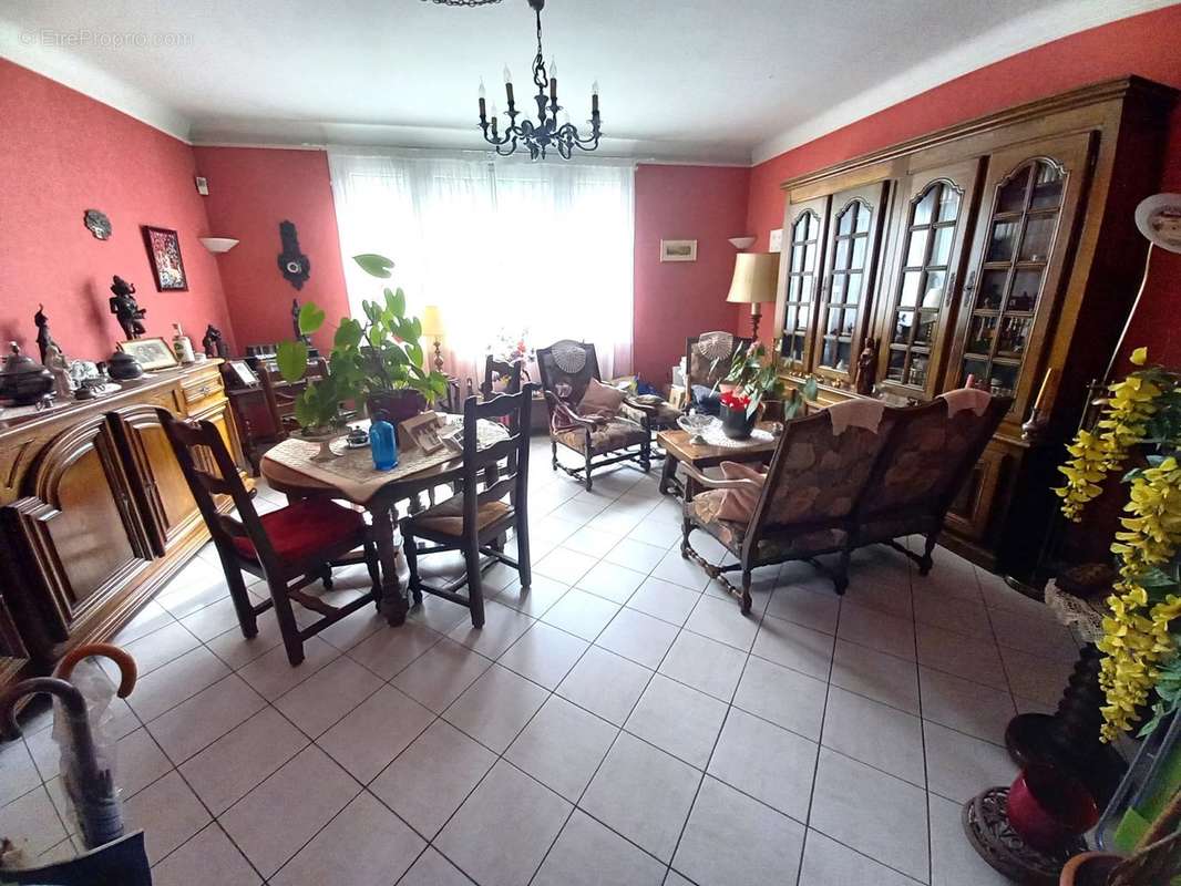 Appartement à LE BOURGET