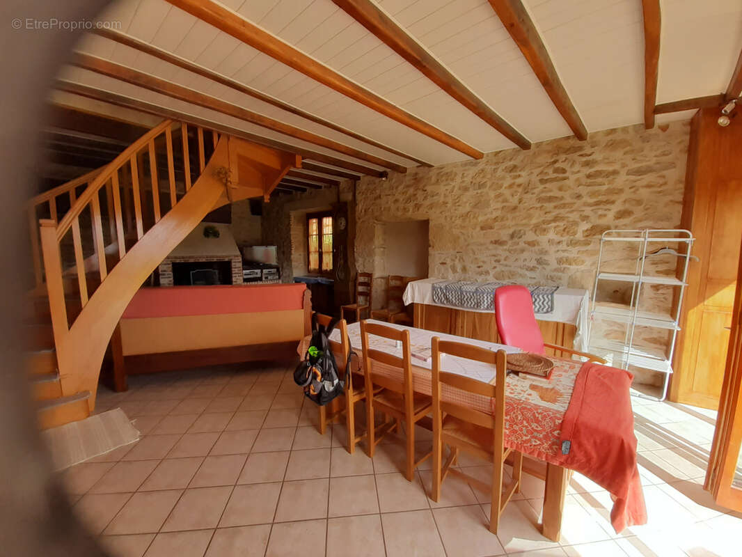 Maison à SAINT-MICHEL-LOUBEJOU